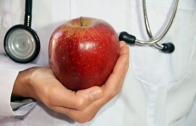 りんごが赤くなると医者が青くなる！