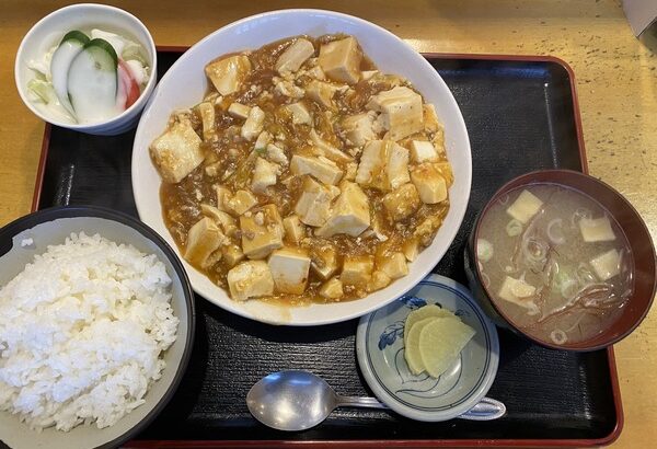 【画像】麻婆豆腐定食800円頼んだら日本式の麻婆豆腐だった！許せるか？