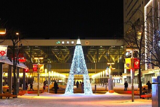 【動画】旭川駅前に１kmの電飾、元気と希望のイルミネーション　