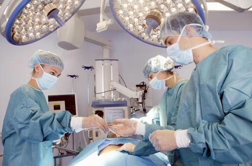 【悲報】英国の外科医、手術した相手の肝臓に自分のイニシャルを刻印してしまうｗｗｗｗｗｗ