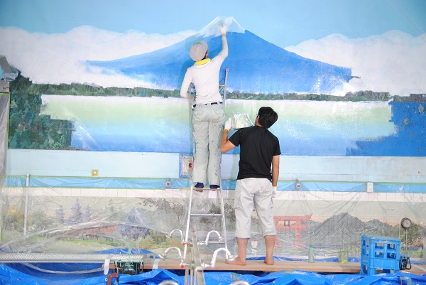 銭湯の壁に富士山、では描いたらダメな絵3つとは？