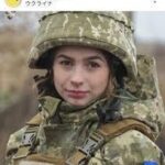 ウクライナの女性兵士らの姿に反響…３万人超の女性が戦闘に参加、銃を持つ高齢女性の姿も