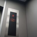 【速報】仮設エレベーターが10階から落下…「中に人」の情報　銀座の工事現場