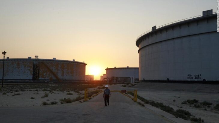 【悲報】サウジアラビア、4月のアジア向け原油販売価格を大幅に引き上げ