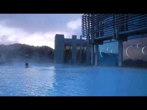 世界最大の露天風呂『ブルー・ラグーン』
