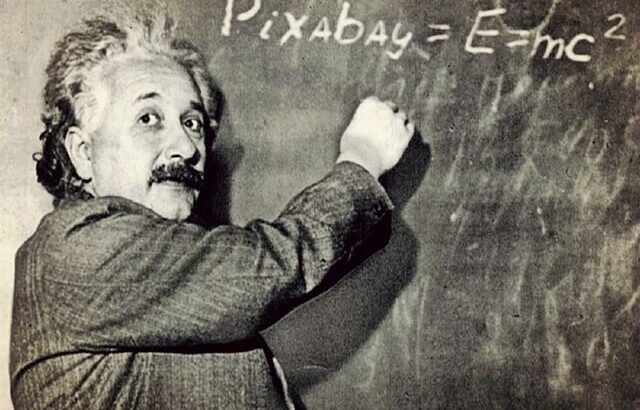 今日6月30日は『アインシュタイン記念日』