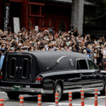 【画像】安倍元総理の国葬に山上コスプレが参列…