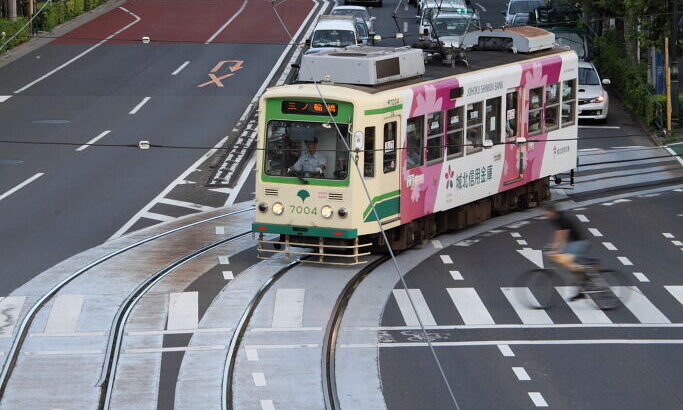 東京唯一の路面電車 「都電荒川線」はなぜ残されたのか？ 