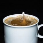 コーヒーに牛乳を入れると抗炎症効果をもたらすという研究結果 