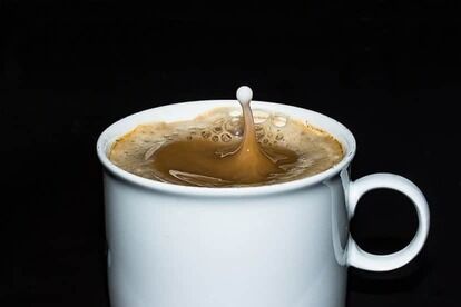コーヒーに牛乳を入れると抗炎症効果をもたらすという研究結果 