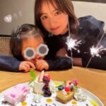 【芸能】離婚発表の篠田麻里子　2歳娘と2ショット 「祝　卒園」「幸せでいっぱいです」