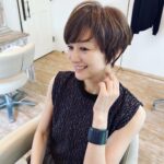 芸能休養中の鈴木京香人生初ショートヘアに 2ヶ月ぶりの近影に反響すごくお似合い相変わらず美しい
