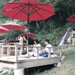 加賀市山中温泉の景勝地・鶴仙渓、川床が再開！