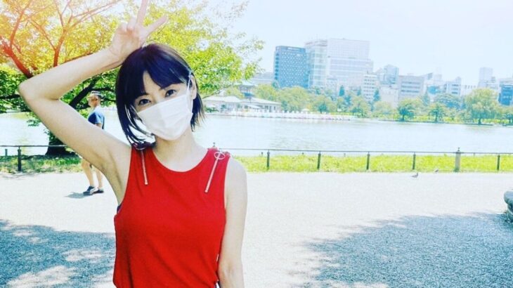 【芸能】倉科カナ、タンクトップで脇見せ「美しいです」「可愛くてびっくり」夏らしい服装にファン歓喜