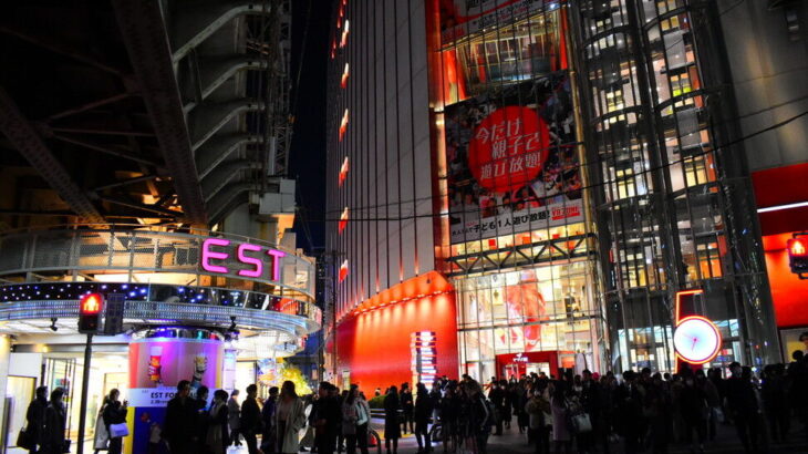 大阪・ＨＥＰ ＦＩＶＥの飲食フロアが一新、全国初など14店舗が集結