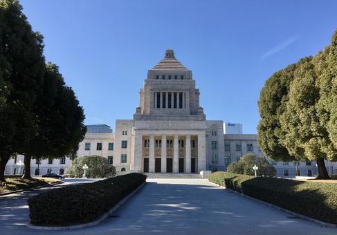 【速報】岸田首相や閣僚の給与、増額し自主返納へ