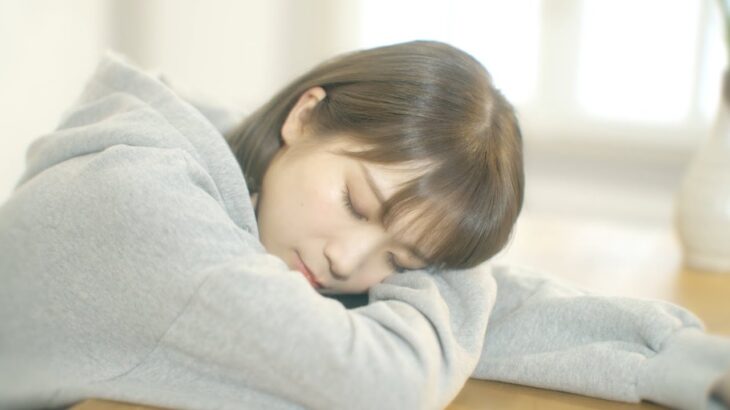 【驚愕】秋元真夏、いびきの悩みを解決‼ 睡眠学の権威が教える最強の時間割とは？