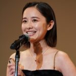 【芸能】女優・堀田真由、色白素肌のぞかせる“大胆”脇見せショット公開