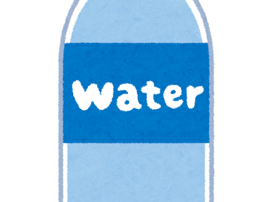 中学校「授業中に水分補給するのは校則違反」→市教委「生徒に対し適切に水分補給させよ」と通知