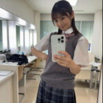 【芸能】小倉優子、制服姿が可愛すぎる！「まだまだＪＫいけるね」「おぉ！昔の写真？…今の写真！」とファン絶賛！
